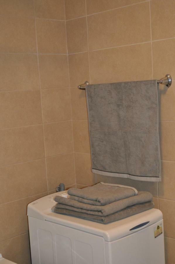 Sleep & Fly Apartment Otopeni Bagian luar foto